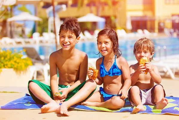 Family-Poolside