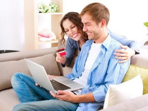 couple booking trip
