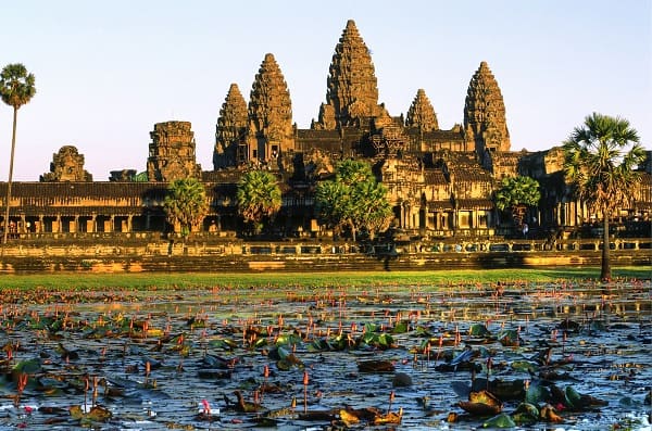 Destination-Angkor-Wat-Cambodia