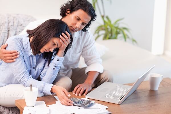 Stock-Picture-Couple-Stress-Worry