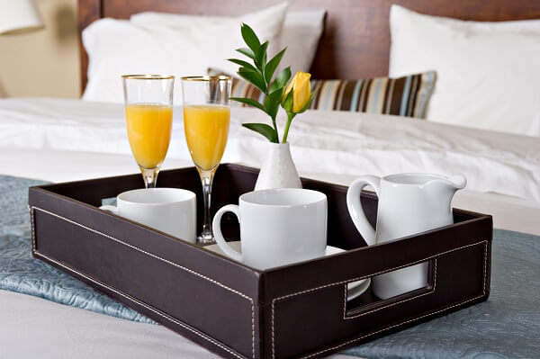 Stock-Picture-Hotel-Room-Service